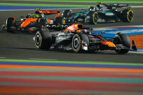 F1, errore McLaren, Verstappen trionfa e riapre il mondiale: Ferrari, non ci siamo