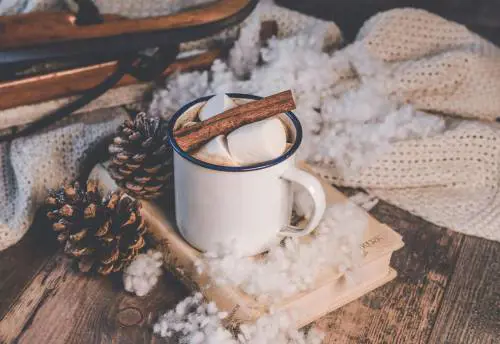 Profumate e avvolgenti, 7 bevande golose e calde che ti scaldano in inverno