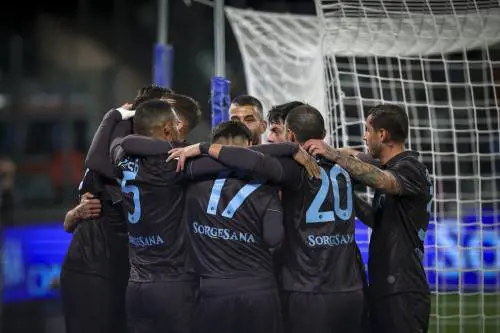 Coppa Italia, il Napoli supera il Cagliari ai rigori e vola ai quarti di finale