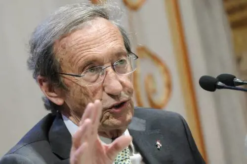 Fini: "Mi commuove l'invito ad Atreju"