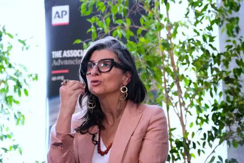 "Perseverare è diabolico e lei...". Pure Prodi scarica Albanese e sfida il Comune di Bologna