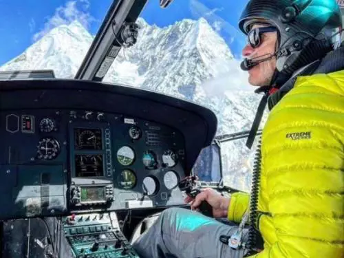Elicottero precipitato in Valtellina, chi è Maurizio Folini, il pilota che conduceva il velivolo