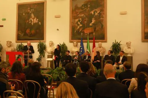  Ecco i vincitori del bando "7 Idee per cambiare l’Italia": premiate le 7 startup più innovative con 280 mila euro