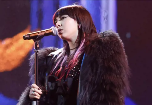 Rob trionfa a X Factor 2025: la ventenne siciliana conquista il talent e porta alla vittoria Paola Iezzi