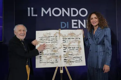 "Così il talento pittorico di Emilio Isgrò ricorda il mondo di mio padre Ennio"