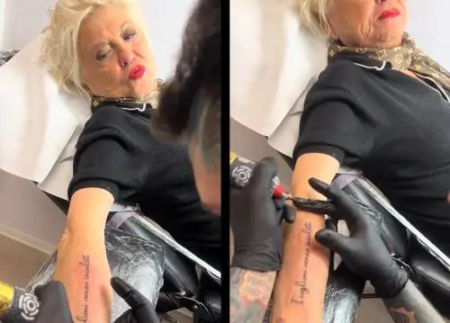 Il primo tatuaggio di Wanna Marchi: "I cog*ioni vanno incu*ati"