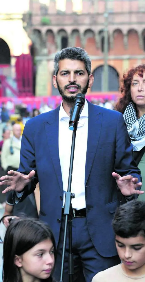 Così i Dem corteggiano Ucoii e Fratelli musulmani