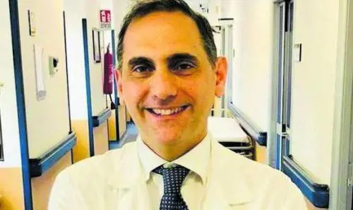 Tangenti, arrestati medico e manager