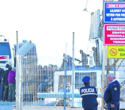 L'esecutivo accelera sul decreto per sbloccare il modello Albania. Partenza fissata a fine gennaio