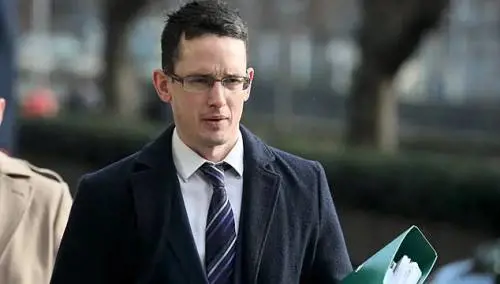 Cacciato (e poi arrestato) il docente che ha sfidato l'ideologia woke