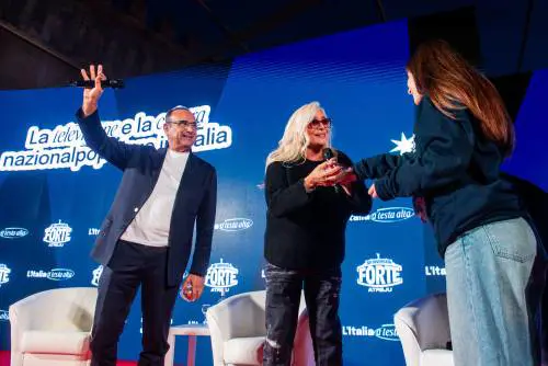 Atreju e il nazionalpopolare. Sul palco da Venier a Conti