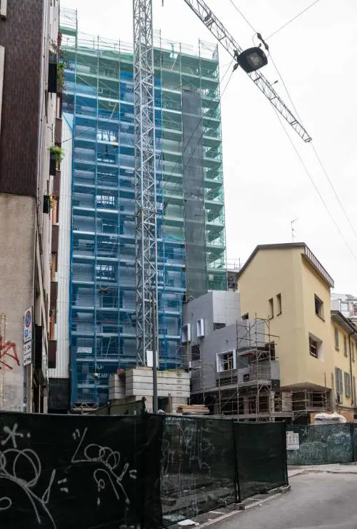 Sequestrata la torre nel centro di Brera: nuovo colpo alla Milano verticale