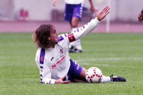 Stagione disastrosa e la Fiorentina sprofonda in Serie B