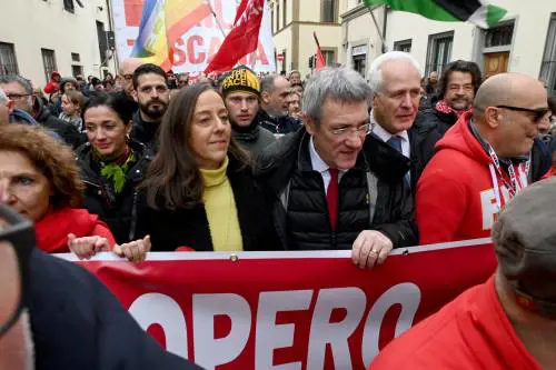 Lo sciopero delle balle di Landini: i 25 miliardi e il piano della sinistra per prendersi le nostre case