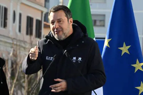 Salvini: "Per Sala le strade sono piene di fascisti? Era sobrio?". Poi la stoccata a Elkann e alla Ue