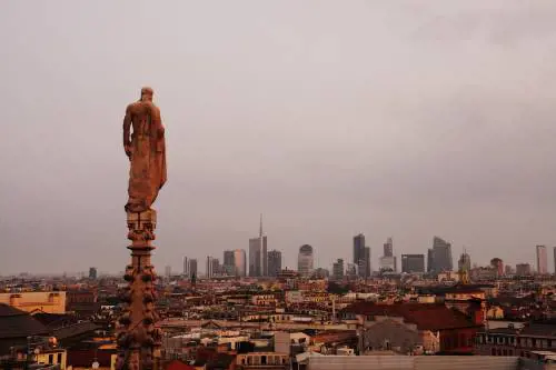 In eredità al Comune alloggi, box e titoli