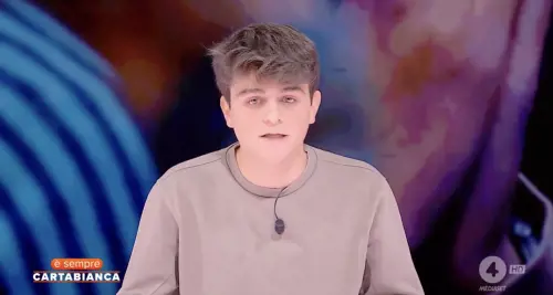 "Deve dimettersi...". Nuovo affondo dello "studente contestatore" contro Bernini