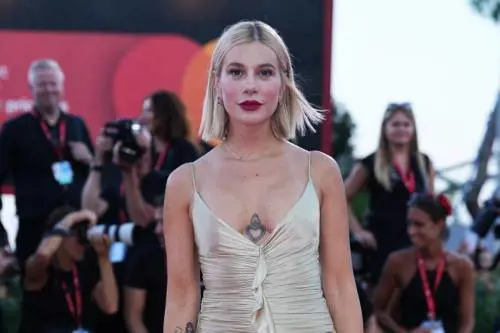 Prosciolta Clizia Incorvaia, non pubblicò le foto della figlia con fini commerciali