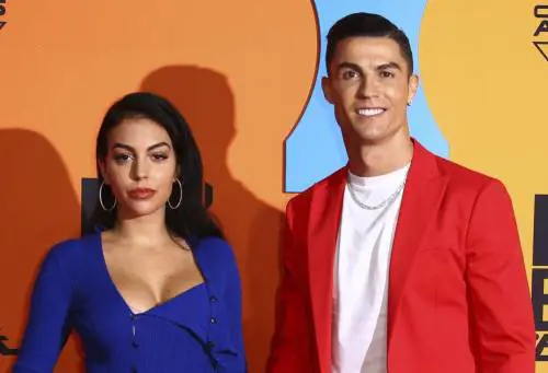 Georgina Rodriguez: "L'anello da 6 milioni di sterline? Era il minimo che Ronaldo potesse fare"