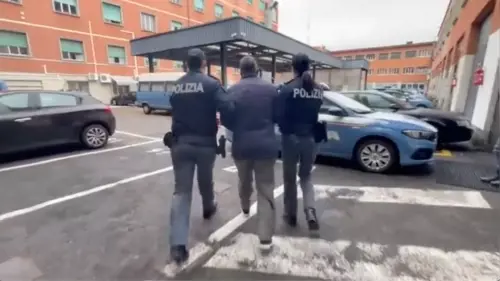 Prima espulso, poi chiede asilo da clandestino. Così hanno scoperto il bengalese