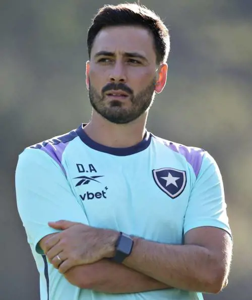 Botafogo, esonerato il figlio di Ancelotti