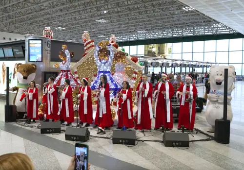 Malpensa, festa di Natale olimpica con Tino e Mila 