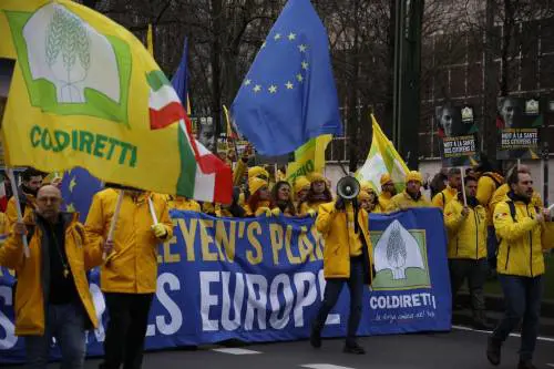 Von der Leyen: più risorse e flessibilità per la Pac nel 2028-2034. Meloni: "Italia ascoltata"