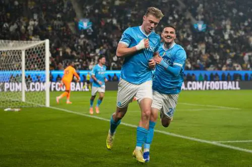 Supercoppa, il Napoli stende il Milan 2-0 ed è la prima finalista