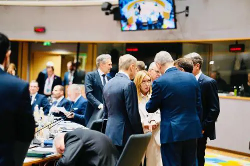 Svolta nella notte, dall'Ue 90 miliardi di prestito a Kiev