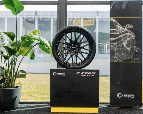 Pirelli Cyber Tyre fa il pieno di premi: tre riconoscimenti internazionali per la sicurezza “guidata dai dati”