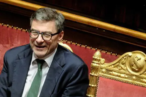 Ok alla Finanziaria da 22 miliardi. Giorgetti: "Ottenuto l’impossibile"