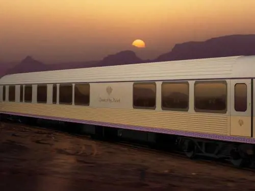 Treno extra-lusso nel deserto d’Arabia