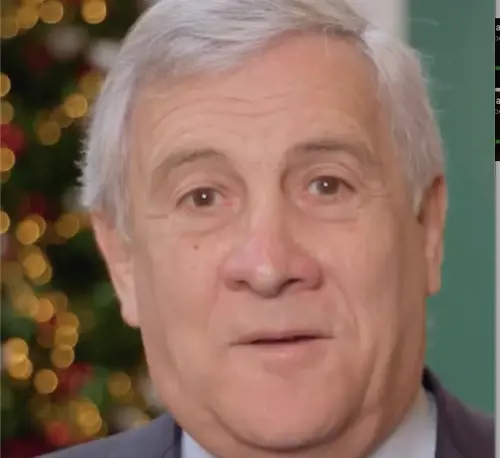 Tajani: "Buon Natale, un pensiero a chi è in ospedale e ai nostri militari"