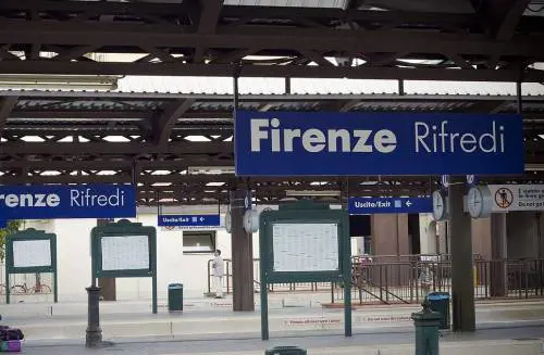 Tragedia a Firenze, persona investita sui binari: ritardi per Alta Velocità e Intercity