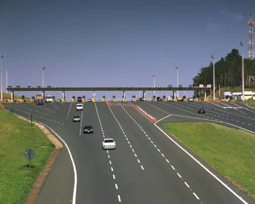 Reintrodotti dalla Consulta i rincari per le Autostrade. Balzello in arrivo da gennaio