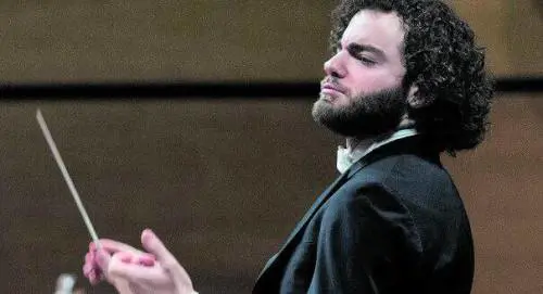 Tre giorni con la Nona secondo Tjeknavorian. E la Sinfonica vince anche il premio Bosso