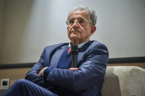 Romano Prodi: "Mi dispiace ma ne so poco o nulla"