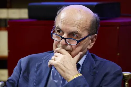 Pier Luigi Bersani: "No grazie, ho fatto un'intervista con la Stampa"