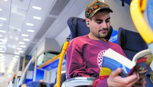 Viaggio sul treno che lega la Cintura sud