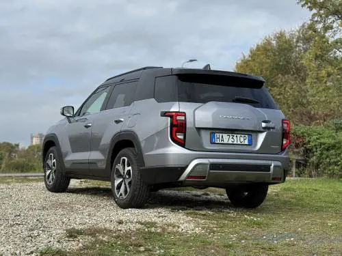 KGM Torres 2025: guarda la gallery del SUV pratico e accessibile