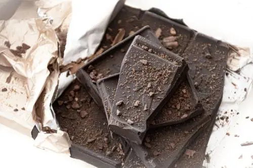 Il cioccolato fondente rallenta l’invecchiamento