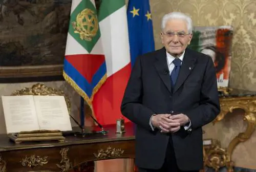 Mattarella numero 11. La spinta ai giovani: "Non rassegnatevi e scegliete il futuro"