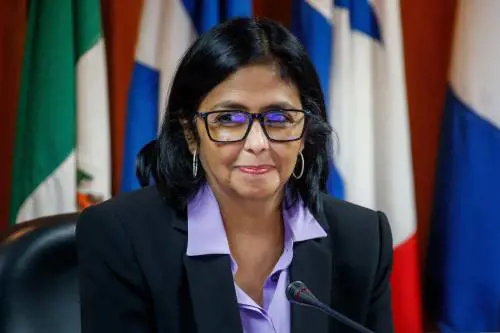 Venezuela nel caos: chi è Delcy Rodríguez, nominata presidente ad interim
