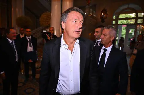 Renzi in difesa del Giornale e di Cerno: "Giornalismo libero è sempre un valore, qualcuno lo dimentica"