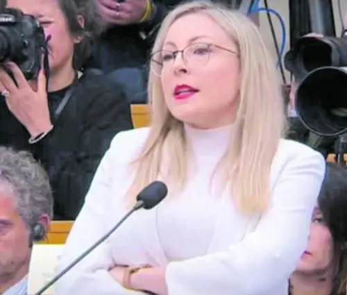 Il suo villino e le fake: "Menzogne infamanti"