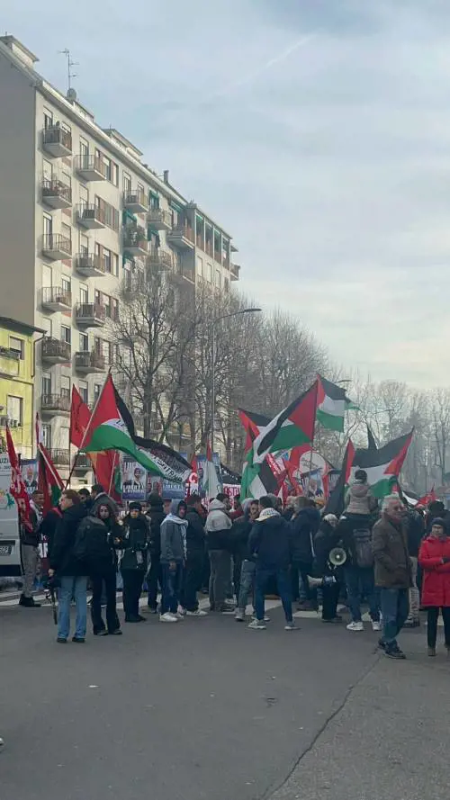 "Io aggredita dalla piazza islamista vi dico che il Giornale non si fa intimidire"