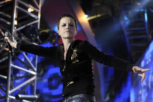 Dolores O'Riordan: i Cranberries, gli abusi e l'anoressia, la morte per annegamento