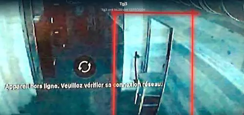 Crans, il video choc: "L'uscita di sicurezza bloccata da un tavolino". Jessica Moretti resta libera