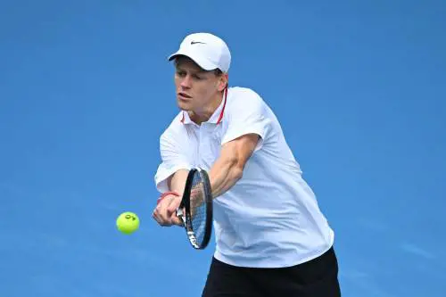 Il mini-torneo show: un solo punto a match, morra per il sorteggio ma 1 milione in palio