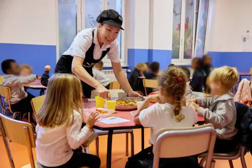 Pesce fresco, biologico e filiera corta: così le mense divengono virtuose